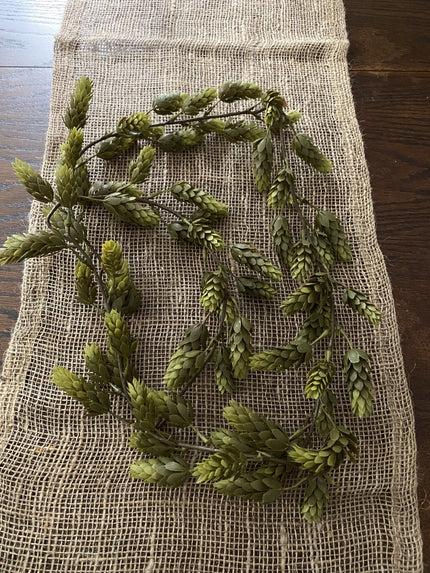 5 ft. Green Hops Garland Garland 