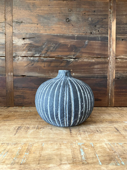 Black & White Round Vase Vase 